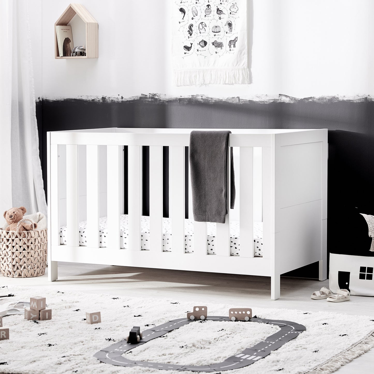 Finchley White Convertible Cot Bed to Toddler Bed