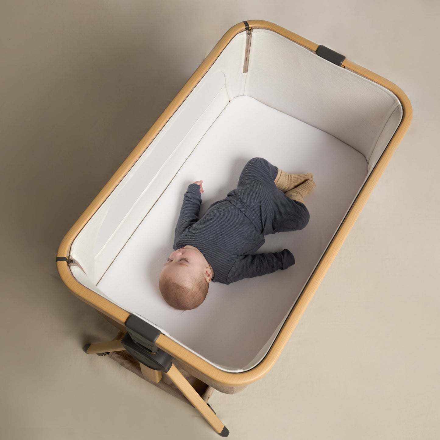 Lunar Bedside Crib