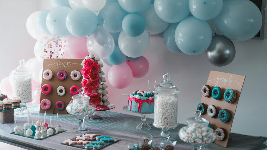 How to plan a baby shower