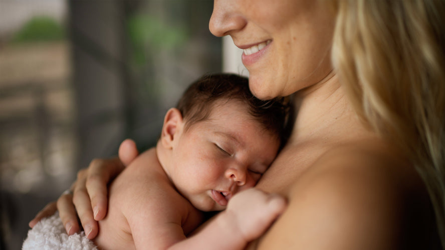 Skin to skin contact: why it's so important for you and your baby