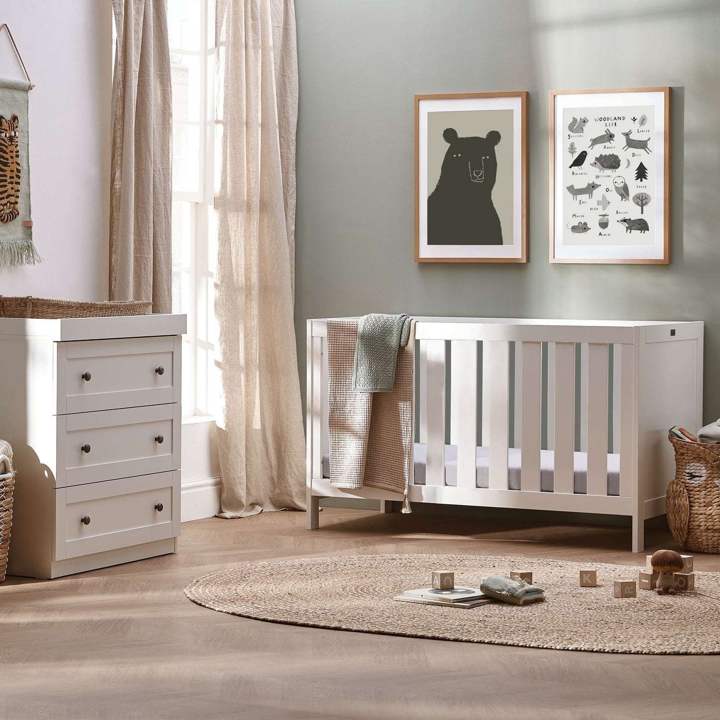 Bromley White 2 Piece Nursery Set with Convertible Cot Bed to Toddler Bed & Dresser