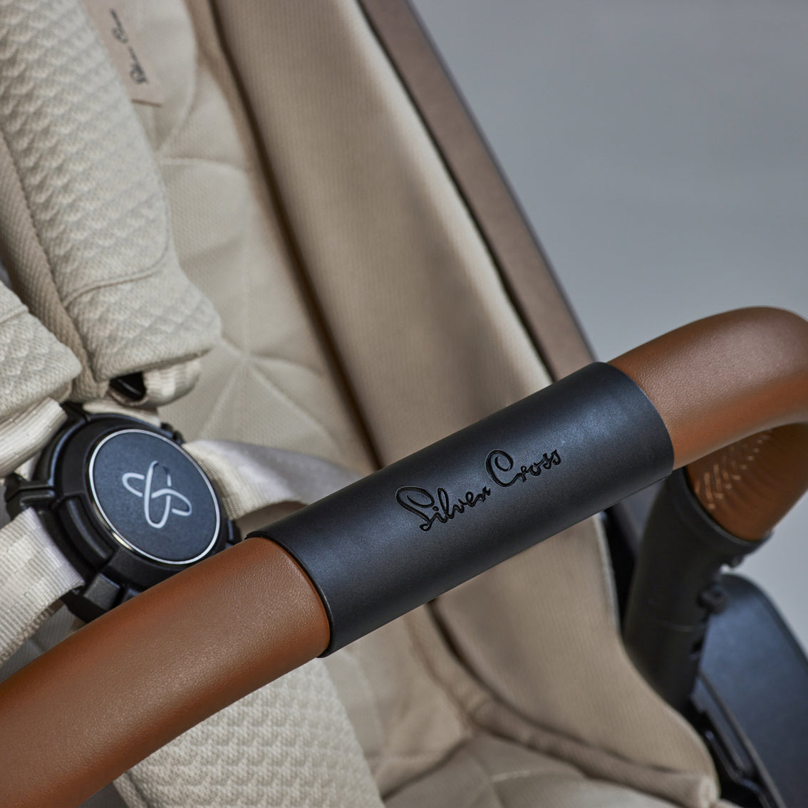 Clic Bumper Bar Pecan | Silver Cross UK