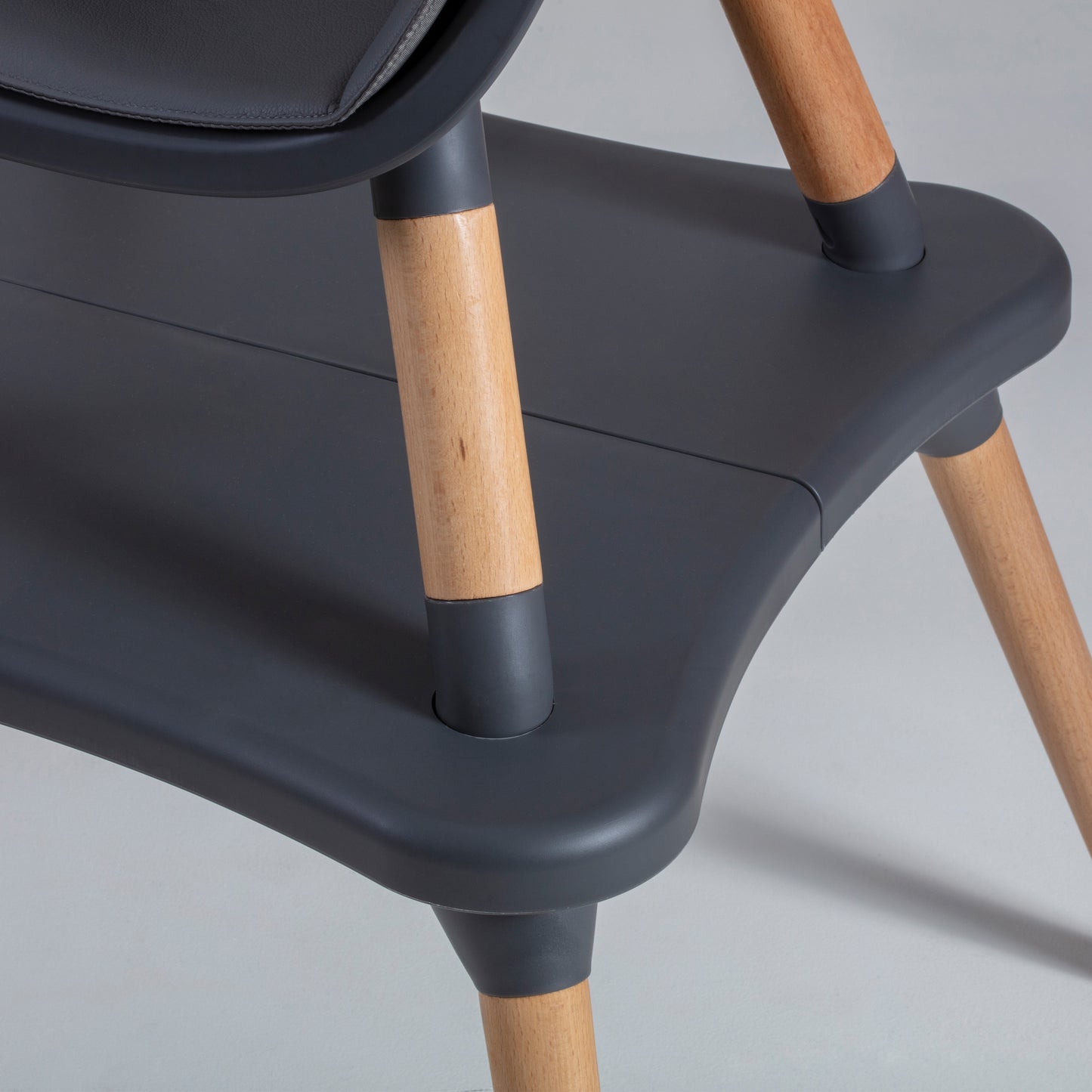 Eat&Play™ 4-in-1 Highchair Graphite