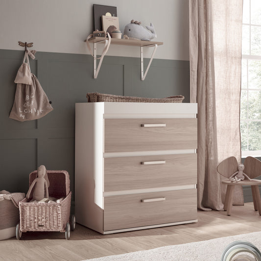 Finchley Oak Dresser