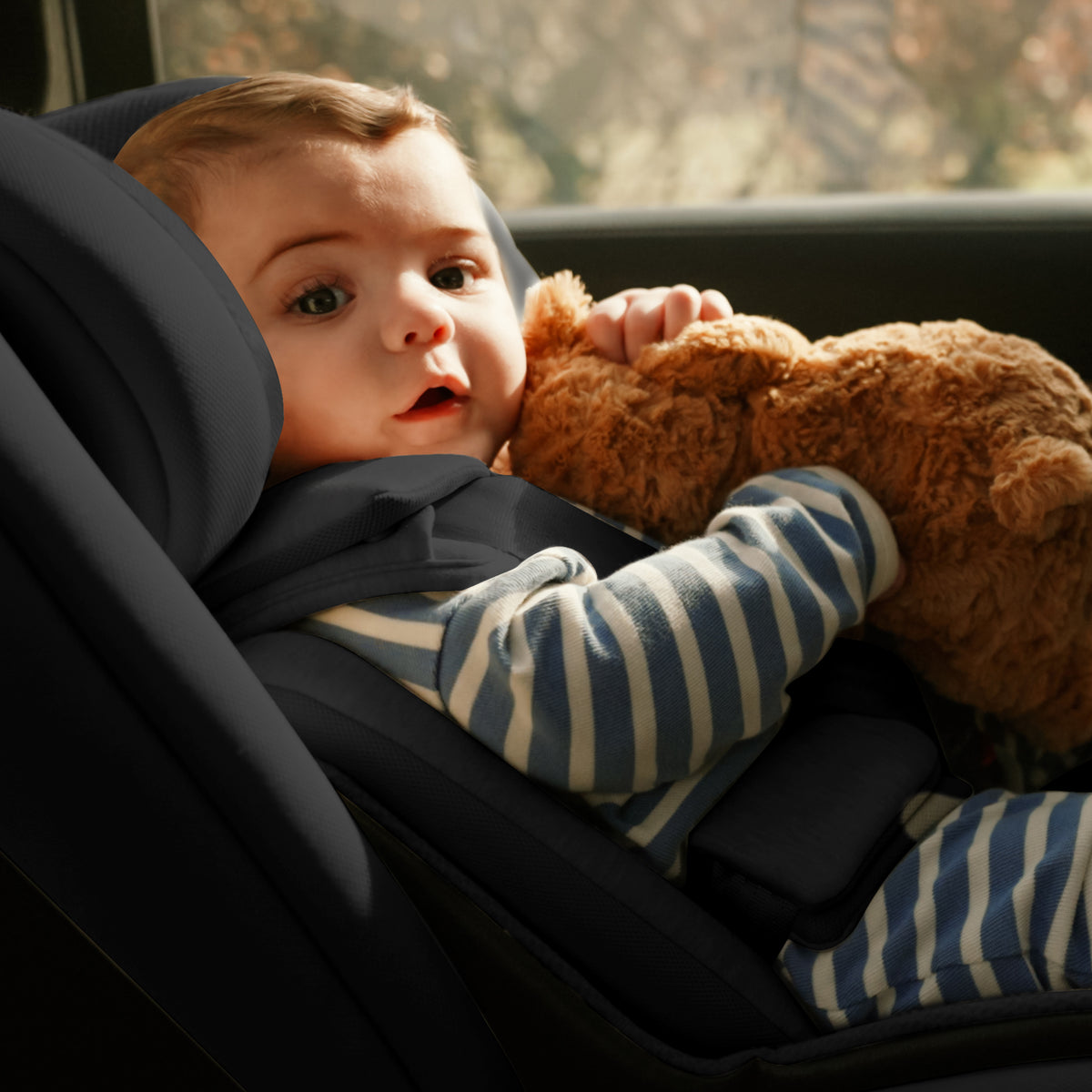 Motion 3 All Size 360 Extended Rear Facing Car Seat Iconic Black
