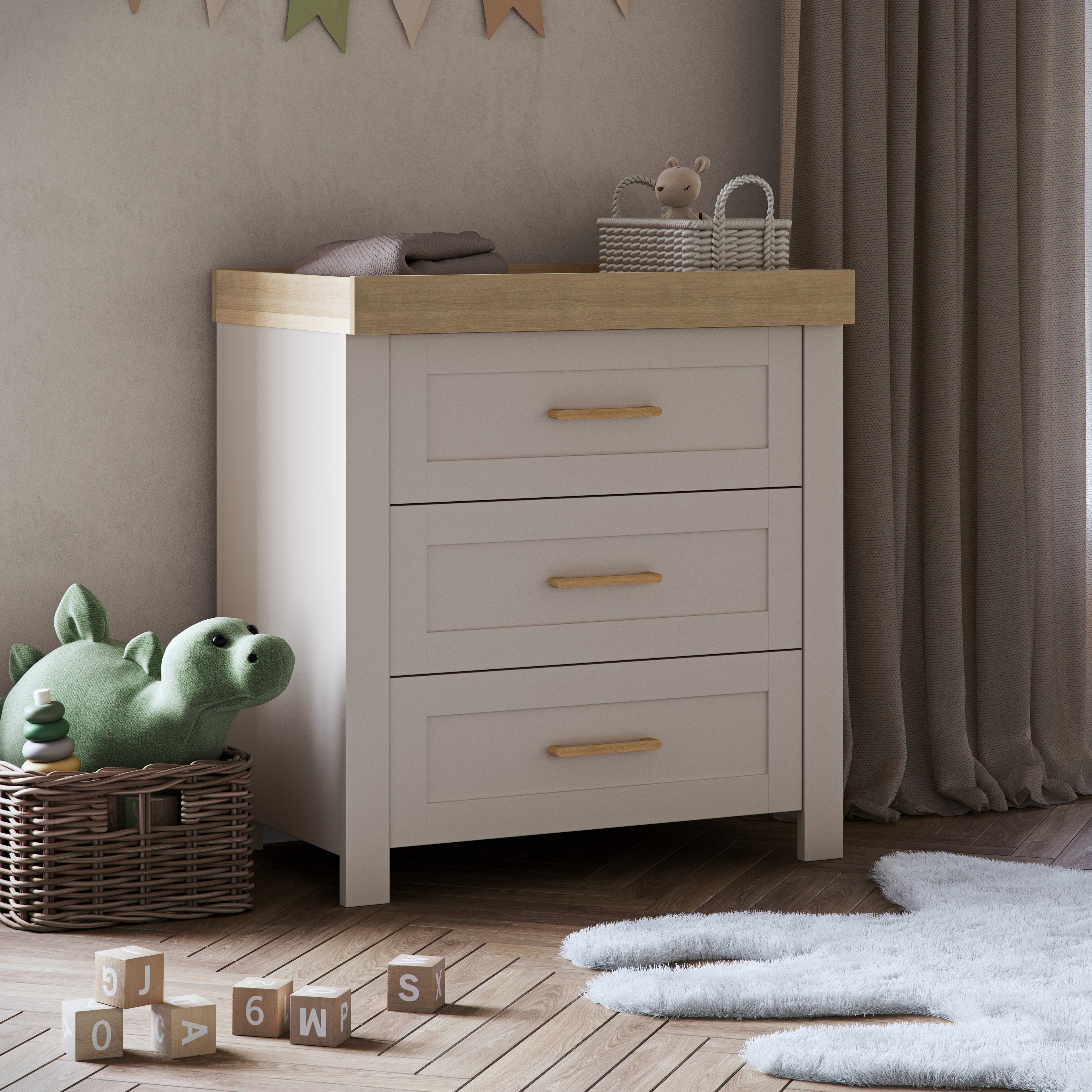 silver cross notting hill dresser Silver Cross Notting Hill Nursery Set White, Good Condition, 300.00 for Sale